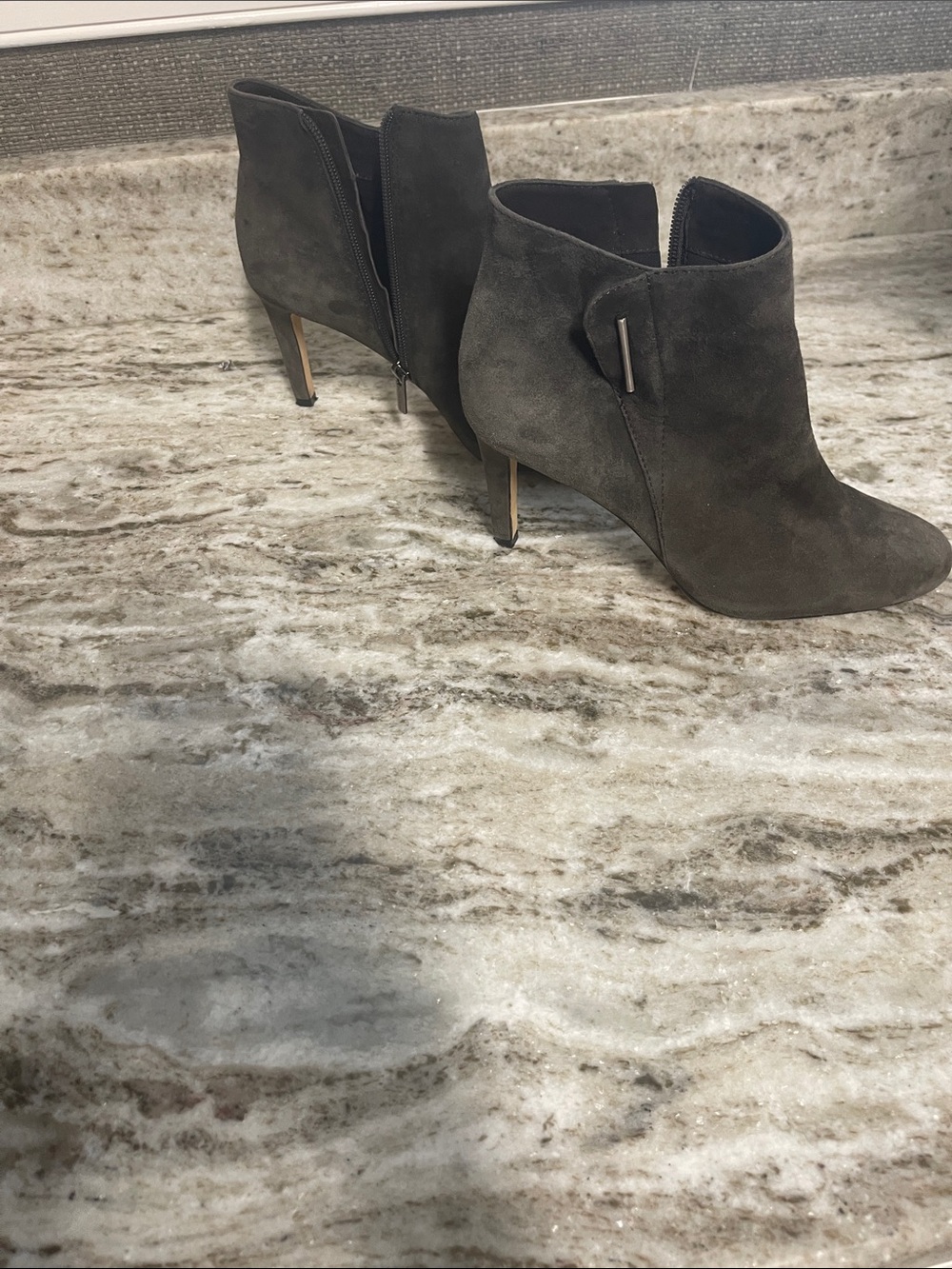 Women's Suede Ankle Boots in Dark Gray